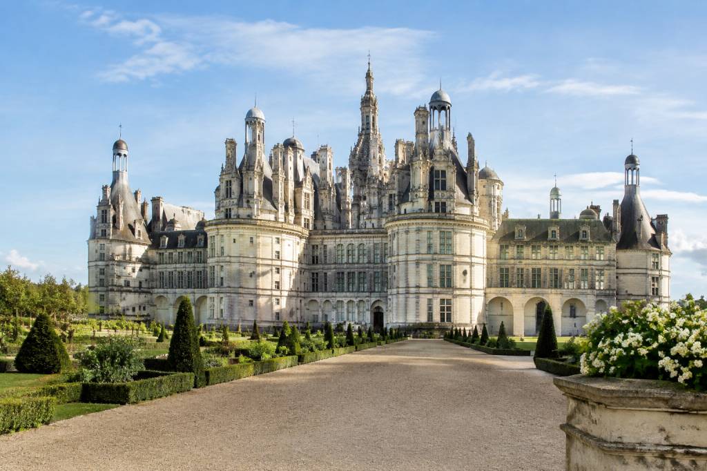 Association patrimoines : comprendre les enjeux de la préservation du patrimoine culturel en France