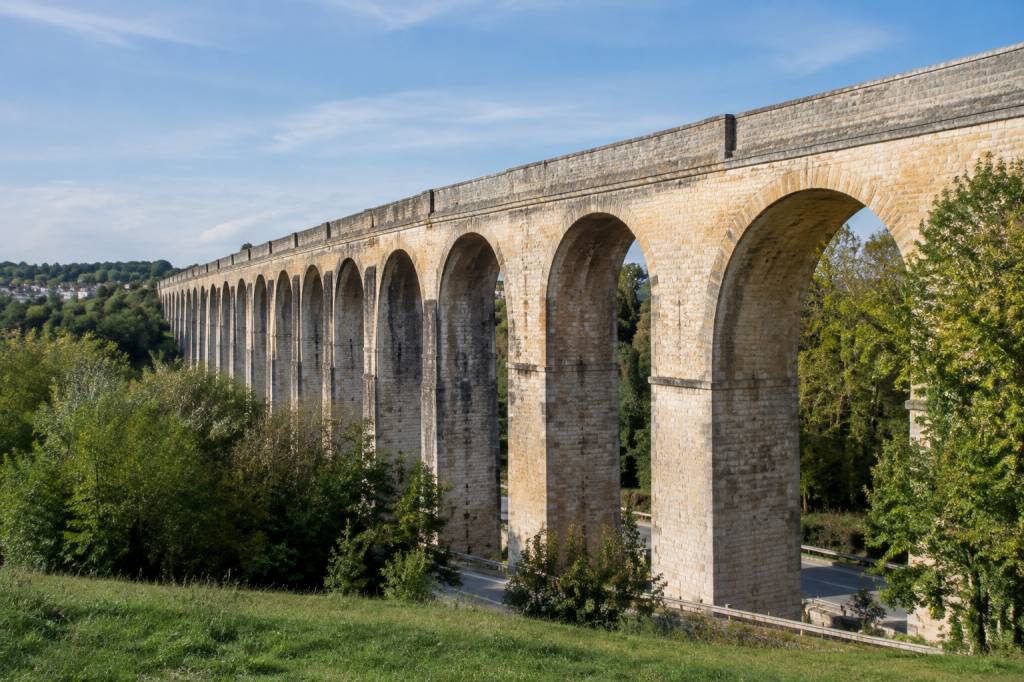 Aqueduc de Louveciennes : histoire et visite d’un monument des Yvelines